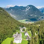 Maria Kirchental Hotel *