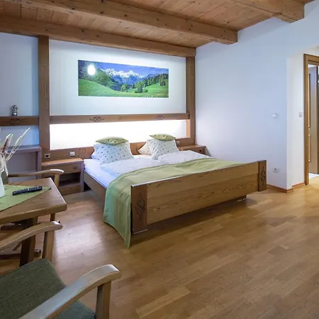 Maria Kirchental Hotel *